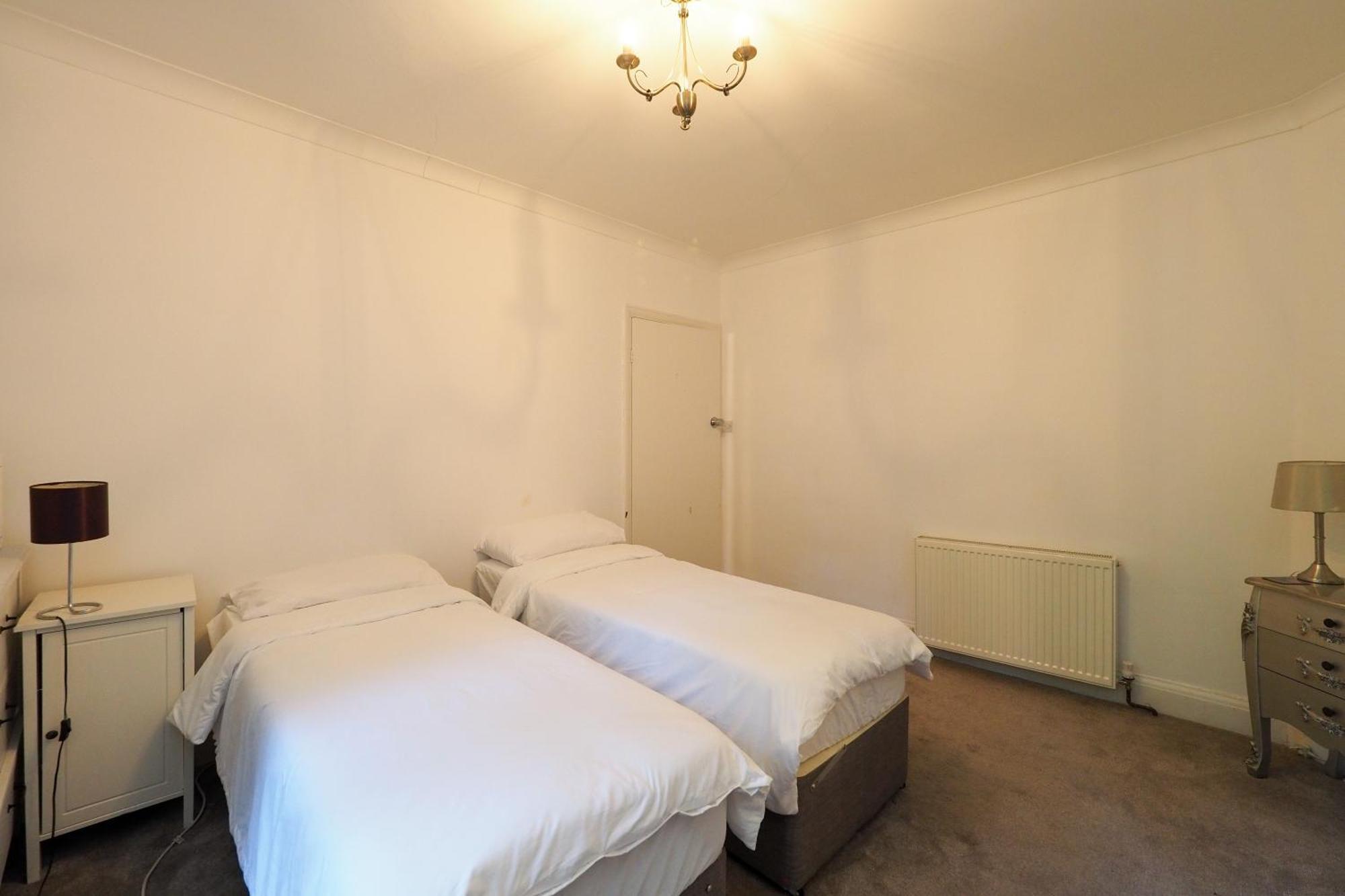 Westmorland - 4 Bedroom House - Free Parking For Up To 7 Cars - Walking Distance To Qmc And University - Ideal For Contractors And Large Groups Nottingham Exterior foto